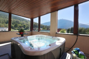 Lily glacier suite